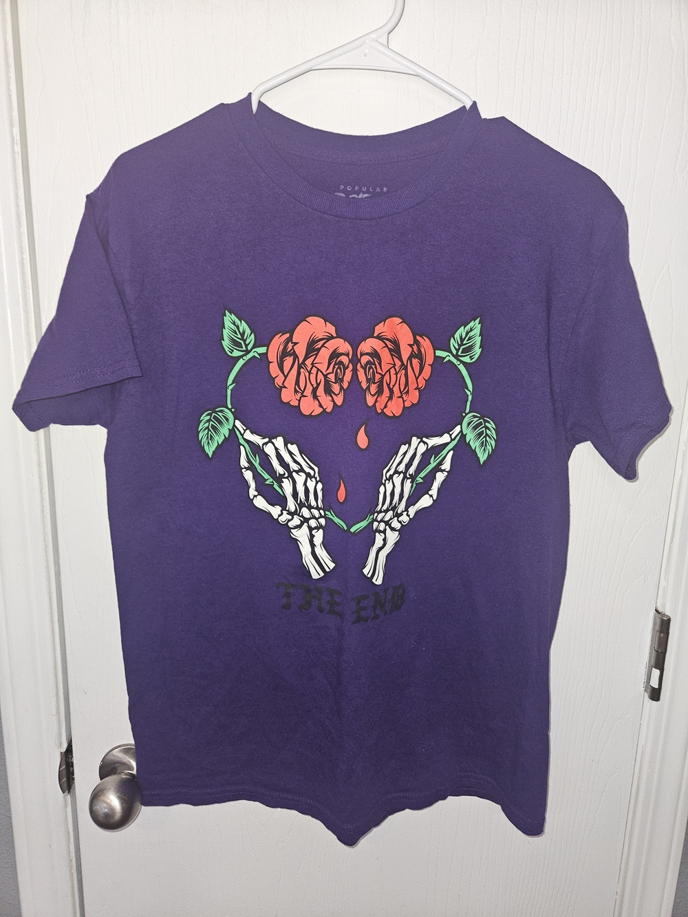 Purple Graphic Short Sleeve Tee with Rose Heart Motif